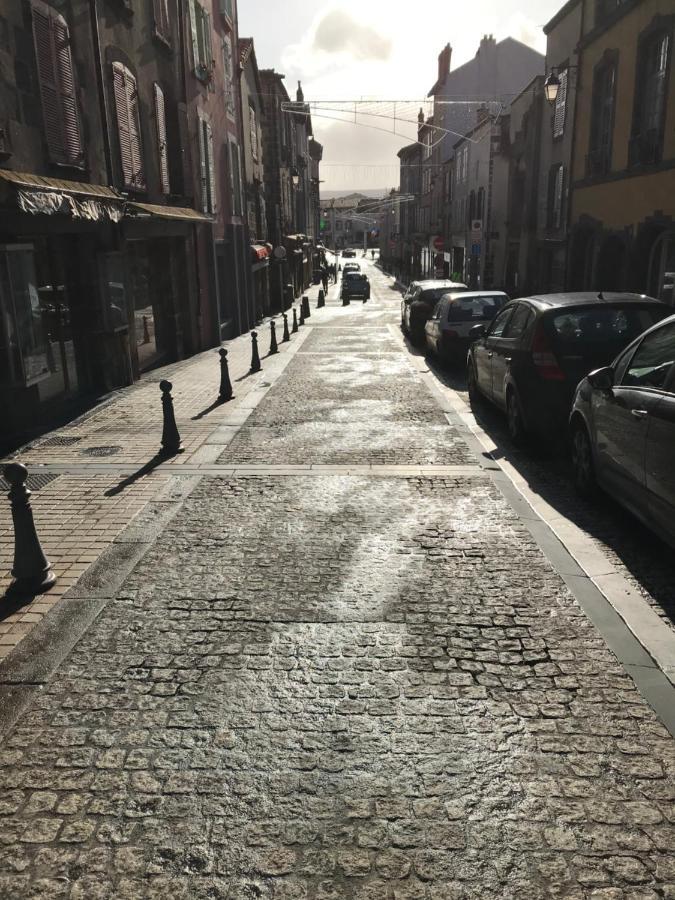 3 Chambres En Lit Double, 6 Personnes, Dans Appartement Entierement Renove, 70 M2 , Wifi,Climatisation, Tres Calme , Tout Equipe,Lit Bebe Clermont-Ferrand Exterior foto