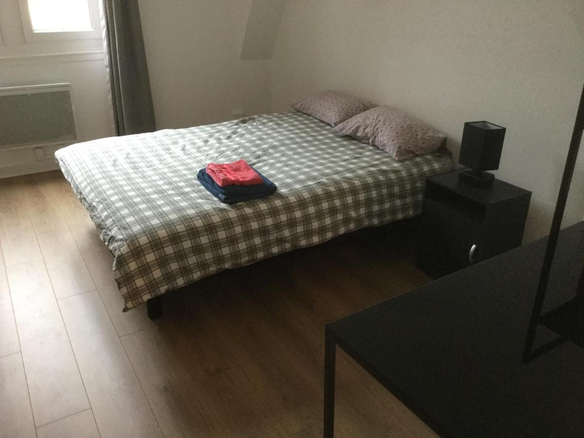 3 Chambres En Lit Double, 6 Personnes, Dans Appartement Entierement Renove, 70 M2 , Wifi,Climatisation, Tres Calme , Tout Equipe,Lit Bebe Clermont-Ferrand Exterior foto